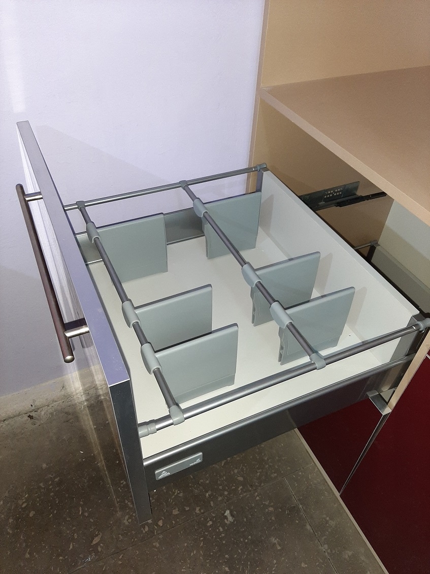 Набор мебели для кухни "Алеся" Акрил-3 Молоко / Бордо | Мебельный ...